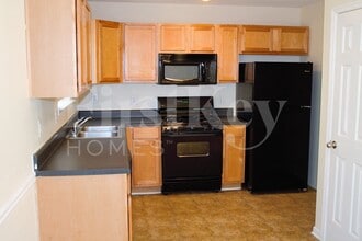 141 Edison Dr in Stockbridge, GA - Building Photo - Building Photo