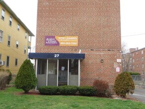 27 Huntington St in Hartford, CT - Building Photo - Building Photo