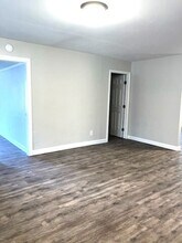 1026 Kennedy Rd in Thomasville, NC - Building Photo - Building Photo