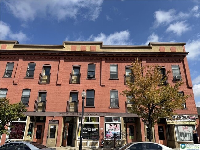 829 E 4th St in Bethlehem, PA - Building Photo - Building Photo