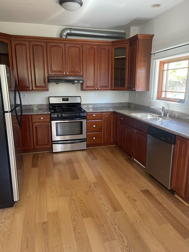 2120 Parker St, Unit #A in Berkeley, CA - Building Photo - Building Photo