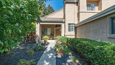 1104 Coulter Ct in Fairfield, CA - Building Photo - Building Photo