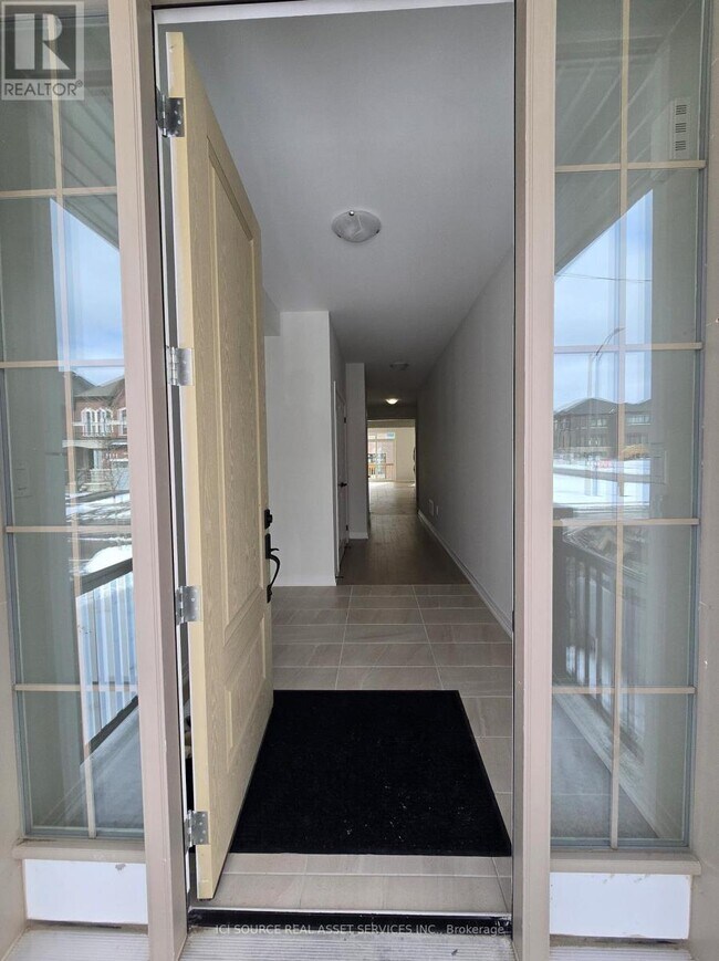 45 Auckland Dr in Whitby, ON - Building Photo - Building Photo