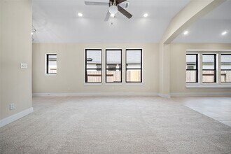 233 Trapper Creek Dr in Conroe, TX - Building Photo - Building Photo