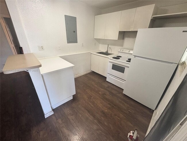 property at 300 SW 4th Ct
