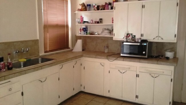 806 E Main St in Santa Maria, CA - Building Photo - Building Photo