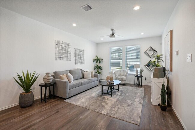 28014 Monaco St in Katy, TX - Building Photo - Building Photo