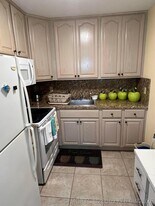 95 Coventry D in West Palm Beach, FL - Building Photo