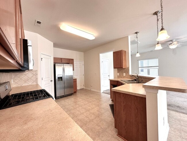 6524 Portland Rose Ln in Charlotte, NC - Building Photo - Building Photo