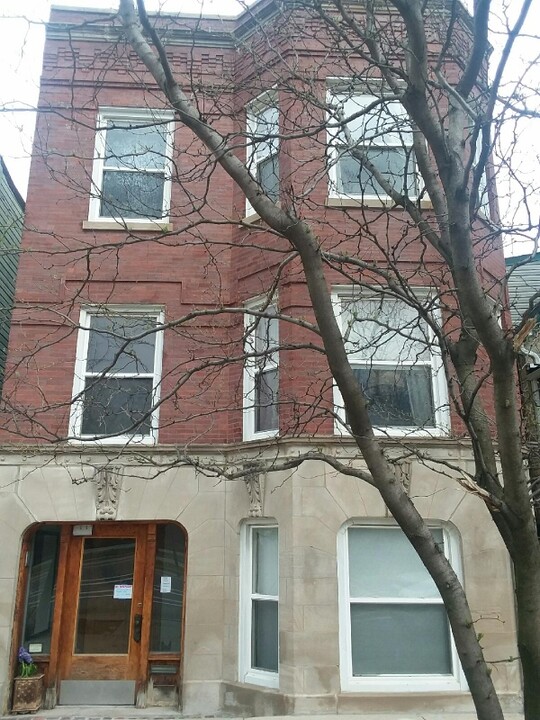 1723 N Kedzie Blvd in Chicago, IL - Building Photo