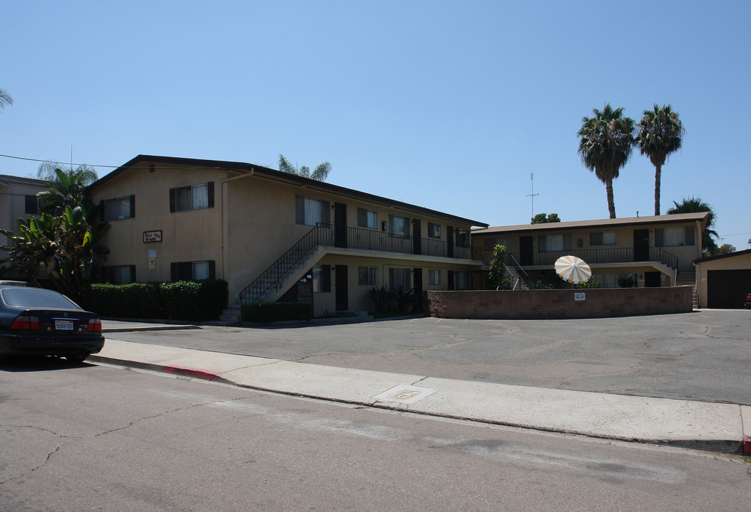 4390 Rosebud Ln in La Mesa, CA - Building Photo