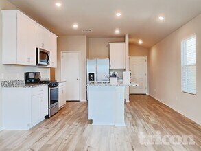 5217 Sidesaddle Dr in Georgetown, TX - Building Photo - Building Photo