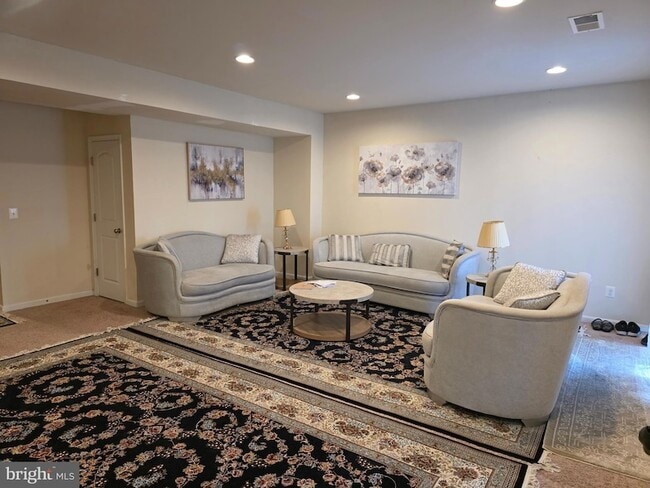 7174 Lyndam Hill Cir in Lorton, VA - Building Photo - Building Photo