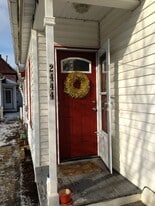 2444 W 10th St in Cleveland, OH - Building Photo