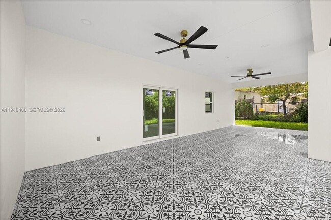 930 34th St in West Palm Beach, FL - Building Photo - Building Photo