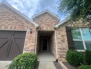 109 Crimson Law Dr in Lewisville, TX - Building Photo - Building Photo