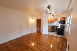 1 Kenilworth St, Unit 3 in Boston, MA - Building Photo - Building Photo