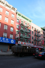 87 Mulberry St in New York, NY - Building Photo - Building Photo