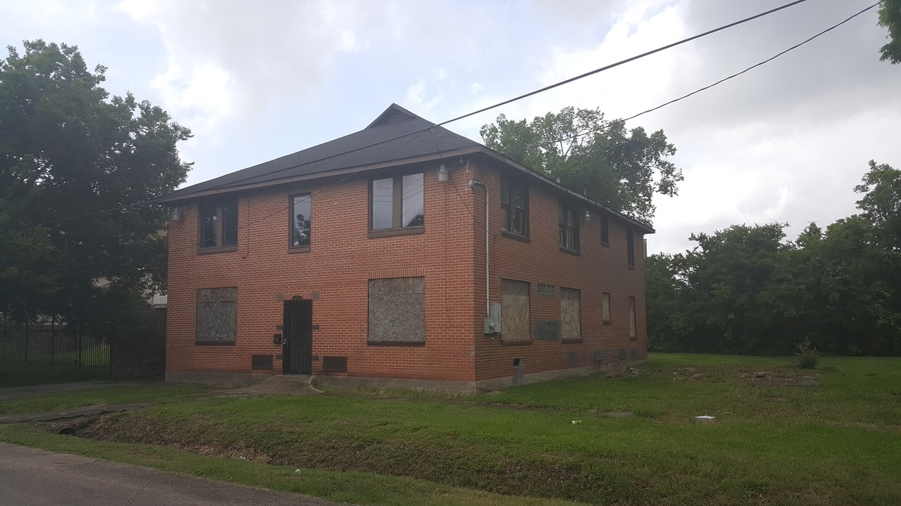 2116 Live Oak St in Houston, TX - Building Photo