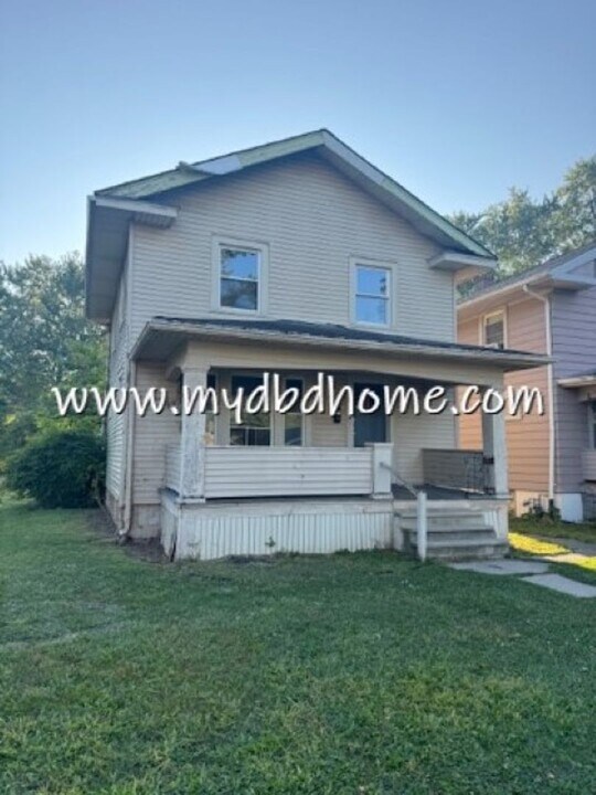 2607 Reed St in Fort Wayne, IN - Foto de edificio