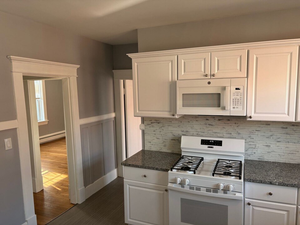 20 Blackstone Blvd in Providence, RI - Building Photo