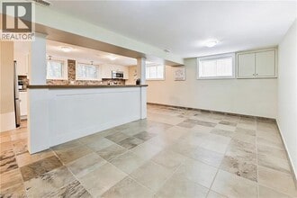 2277 Fassel Ave in Burlington, ON - Building Photo - Building Photo