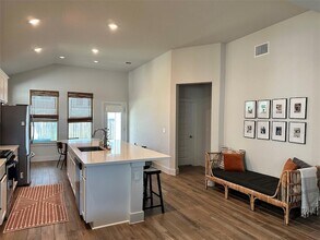 8600 Cumbrae Ln in Austin, TX - Building Photo - Building Photo