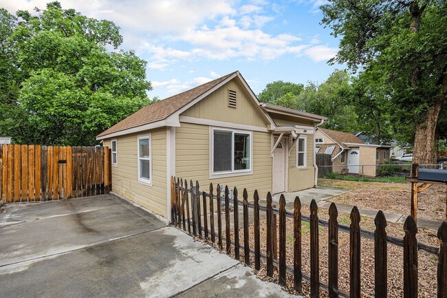 524 S Cedar St in Colorado Springs, CO - Building Photo - Building Photo