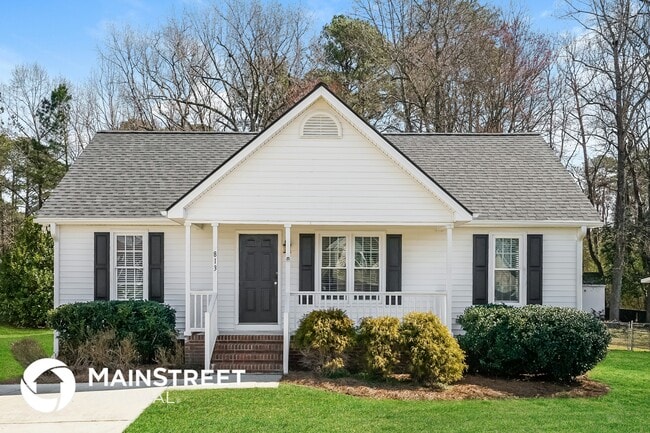 property at 813 Lusterleaf Pl