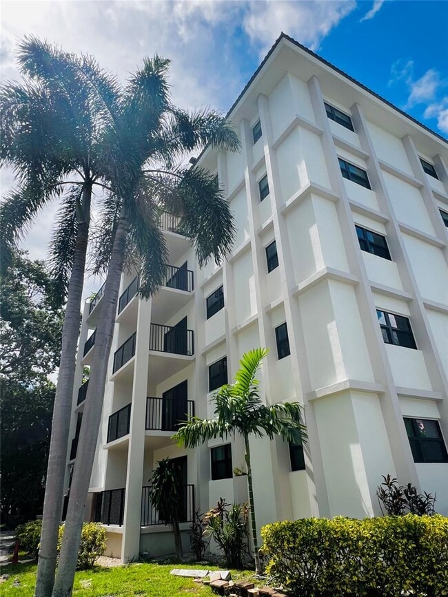 1000 River Reach Dr in Fort Lauderdale, FL - Building Photo - Building Photo