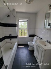 107 N High St in Mount Vernon, NY - Building Photo - Building Photo