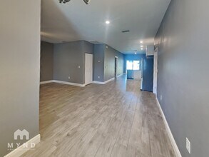 8408 N 17th St in Tampa, FL - Building Photo - Building Photo