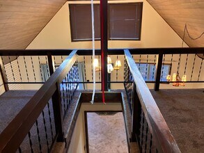 1587 Crystal Air Dr in South Lake Tahoe, CA - Building Photo - Building Photo