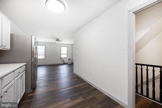 58 E 4th St in Bridgeport, PA - Building Photo - Building Photo