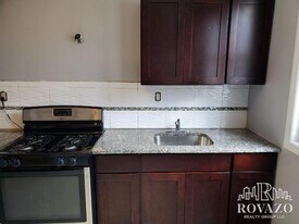 356 Wainwright St in Newark, NJ - Building Photo