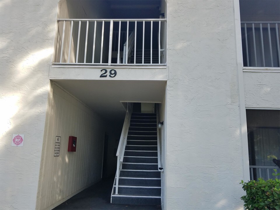 3960 Oak Trail Run-Unit -2903 in Port Orange, FL - Building Photo