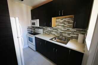 11105 NE 9th Ave in Biscayne Park, FL - Building Photo - Building Photo
