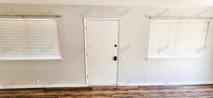 4402 Tophill Ln in Irving, TX - Building Photo - Building Photo
