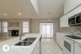 1851 Calmar St NW in Palm Bay, FL - Foto de edificio - Building Photo