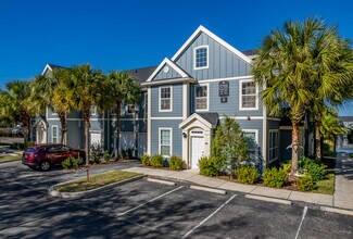 Admirals Walk in Sarasota, FL - Foto de edificio - Building Photo