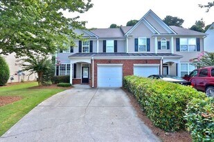 3709 Hutchinson Trace Dr in Cumming, GA - Building Photo
