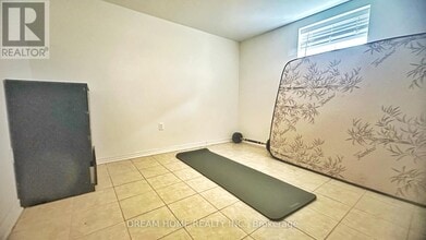 83 Cornwallis Dr in Toronto, ON - Building Photo - Building Photo