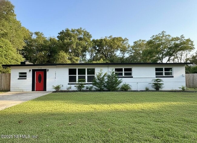 property at 1836 Agave Cir S