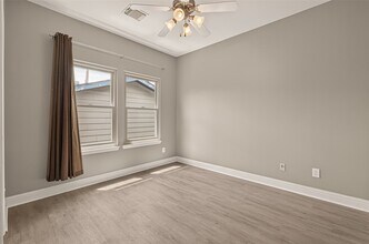 1107 St Charles St in Houston, TX - Building Photo - Building Photo