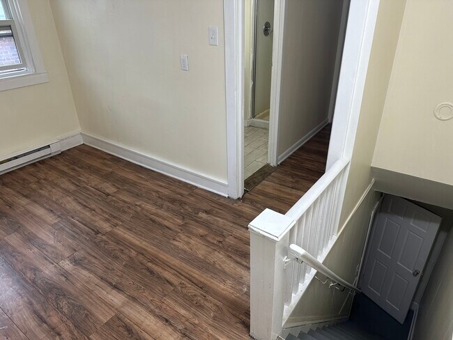 318 Ardmore Ave in Trenton, NJ - Building Photo - Building Photo