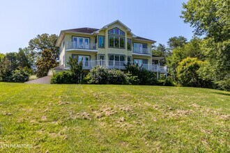 2084 Allenridge Dr in Pigeon Forge, TN - Building Photo - Building Photo