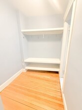 118 Riverway, Unit 6 in Boston, MA - Building Photo - Building Photo