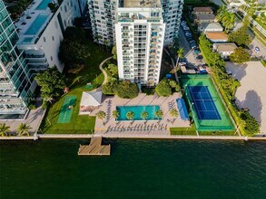 3301 NE 5th Ave in Miami, FL - Building Photo - Building Photo