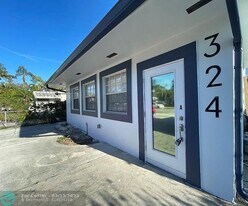 324 SW 22nd St in Fort Lauderdale, FL - Building Photo