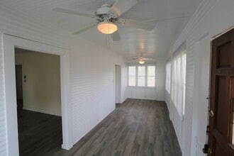 15901 Stephens St in Delhi, CA - Building Photo - Building Photo